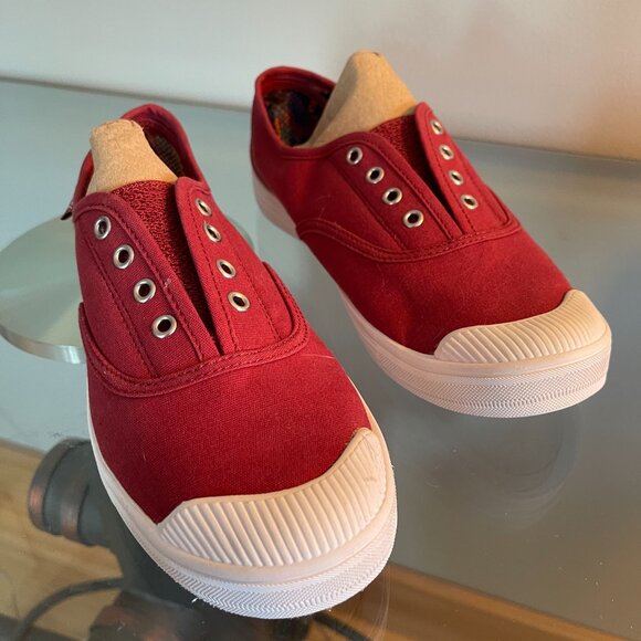 Bob's Sneakers - 8.5 - Picture 2 of 3